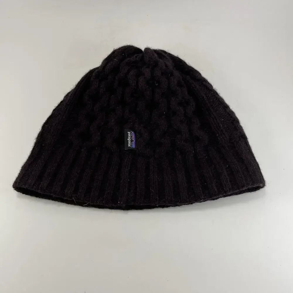 Patagonia Coastal Cable Beanie Noble Cap Ribbed Hat Knit Wool Obsidian Plum